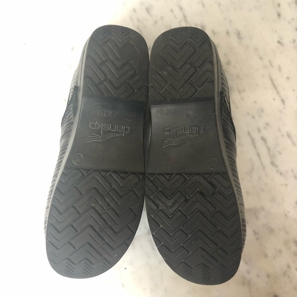Dansko Shoes - Picture 5 of 6